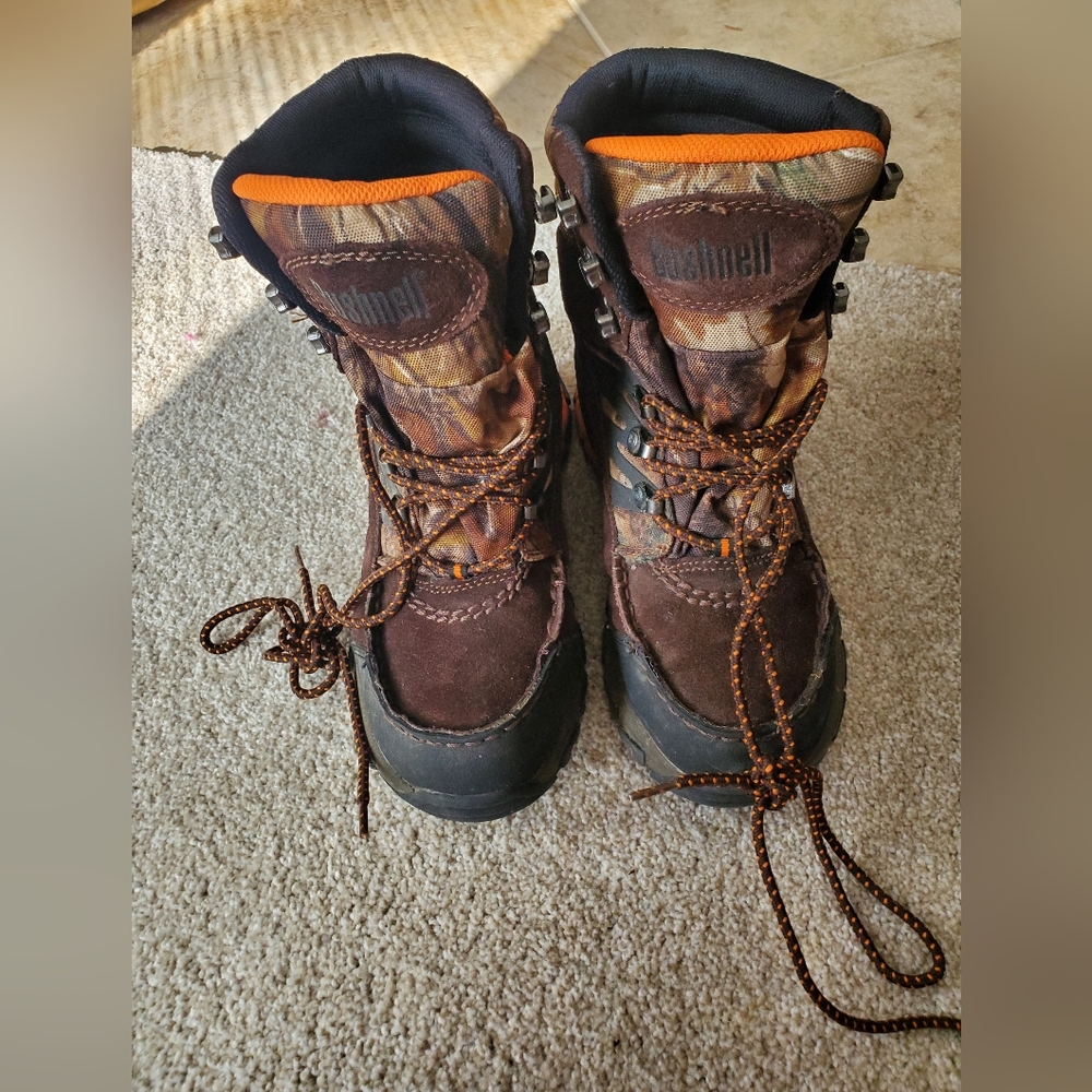 Bushnell Camo Hiking Boots boys 4.5